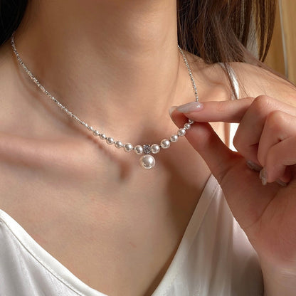 Niche design crushed silver pearl necklace