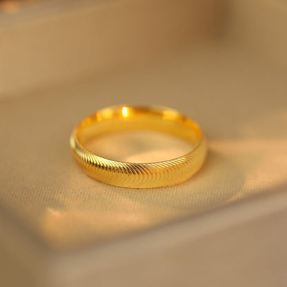 Capture the Mysterious Glow – Cat‘s Eye Stone Ring with Mirror Polishing