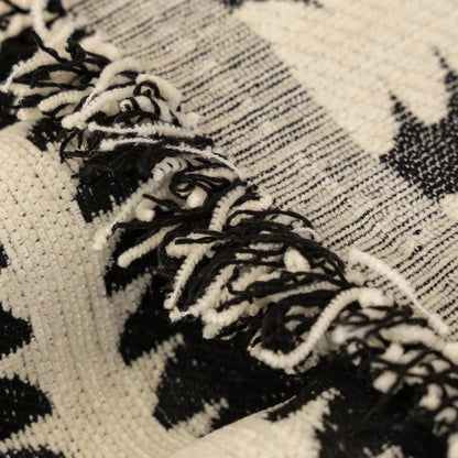 Stylish and Simple All-Inclusive Sofa Cover