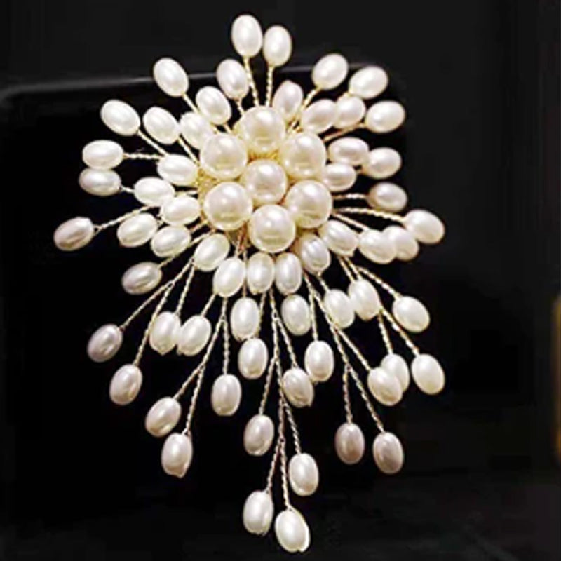 Women's High-end Exquisite Handmade Pearl Brooch
