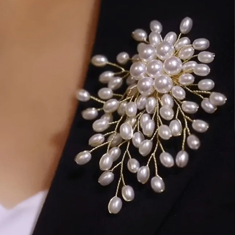 Women's High-end Exquisite Handmade Pearl Brooch